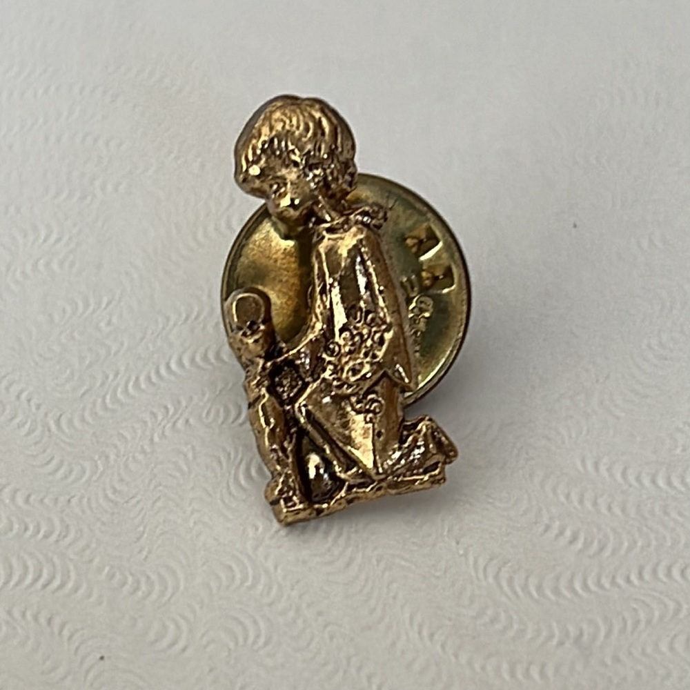 Pins - Picture 2 of 4